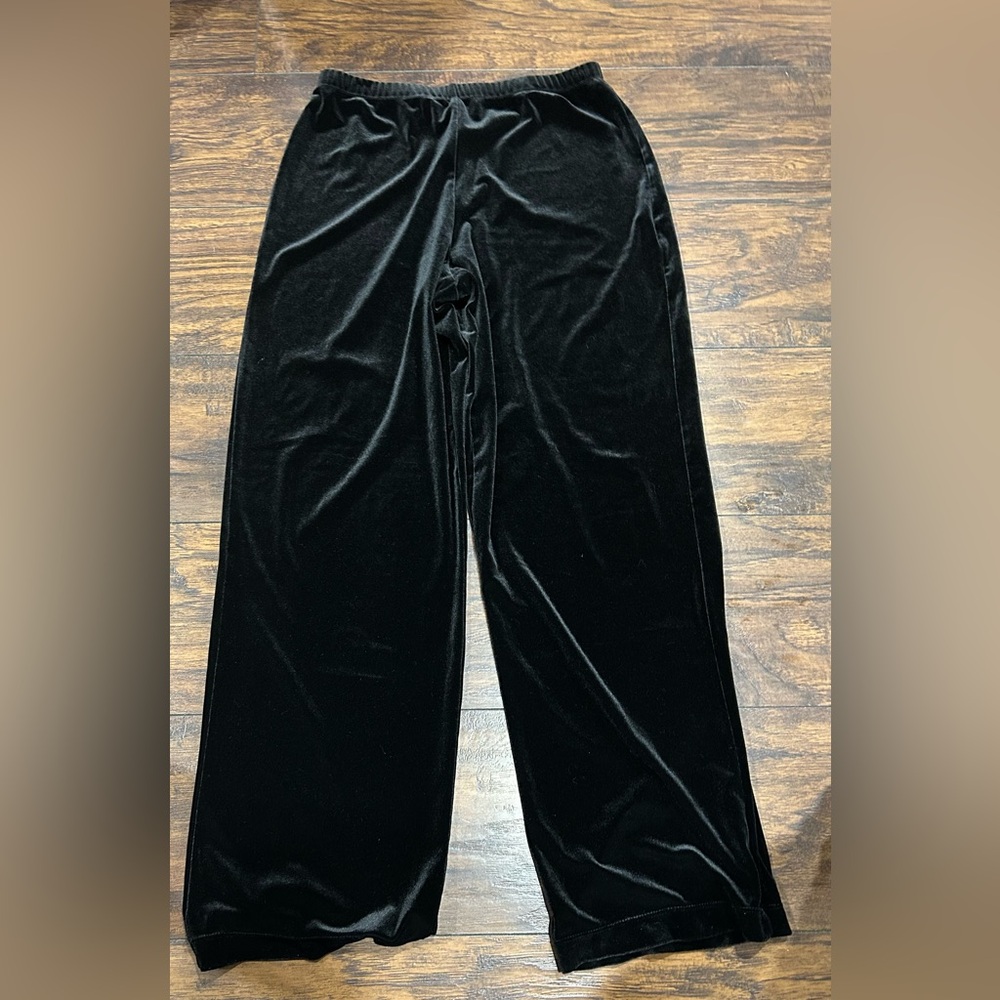 Notations Black Velvet Wide-Leg Pants medium